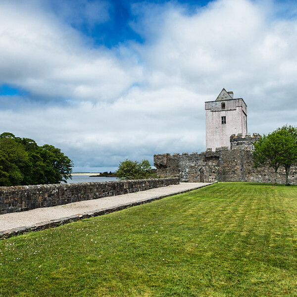 Doe Castle